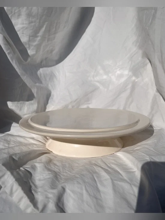 Vintage Ceramic Strawberry Shortcake  Centerpiece/Cake Stand - Picture 4 of 8